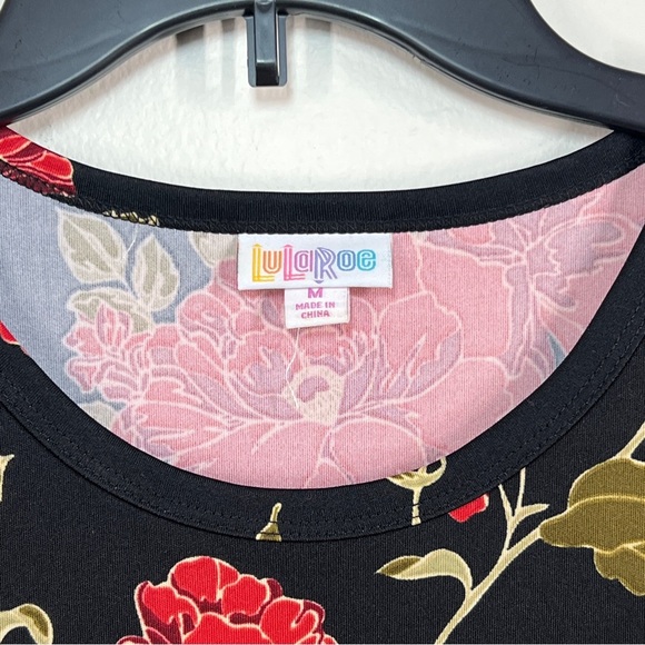 LuLaRoe Women’s Size M Maxi Dress Black with Red Floral Short Sleeve Scoop Neck - Picture 4 of 5